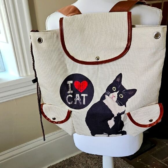 NWOT  Backpack With Kitty Cat and Heart - Picture 1 of 8